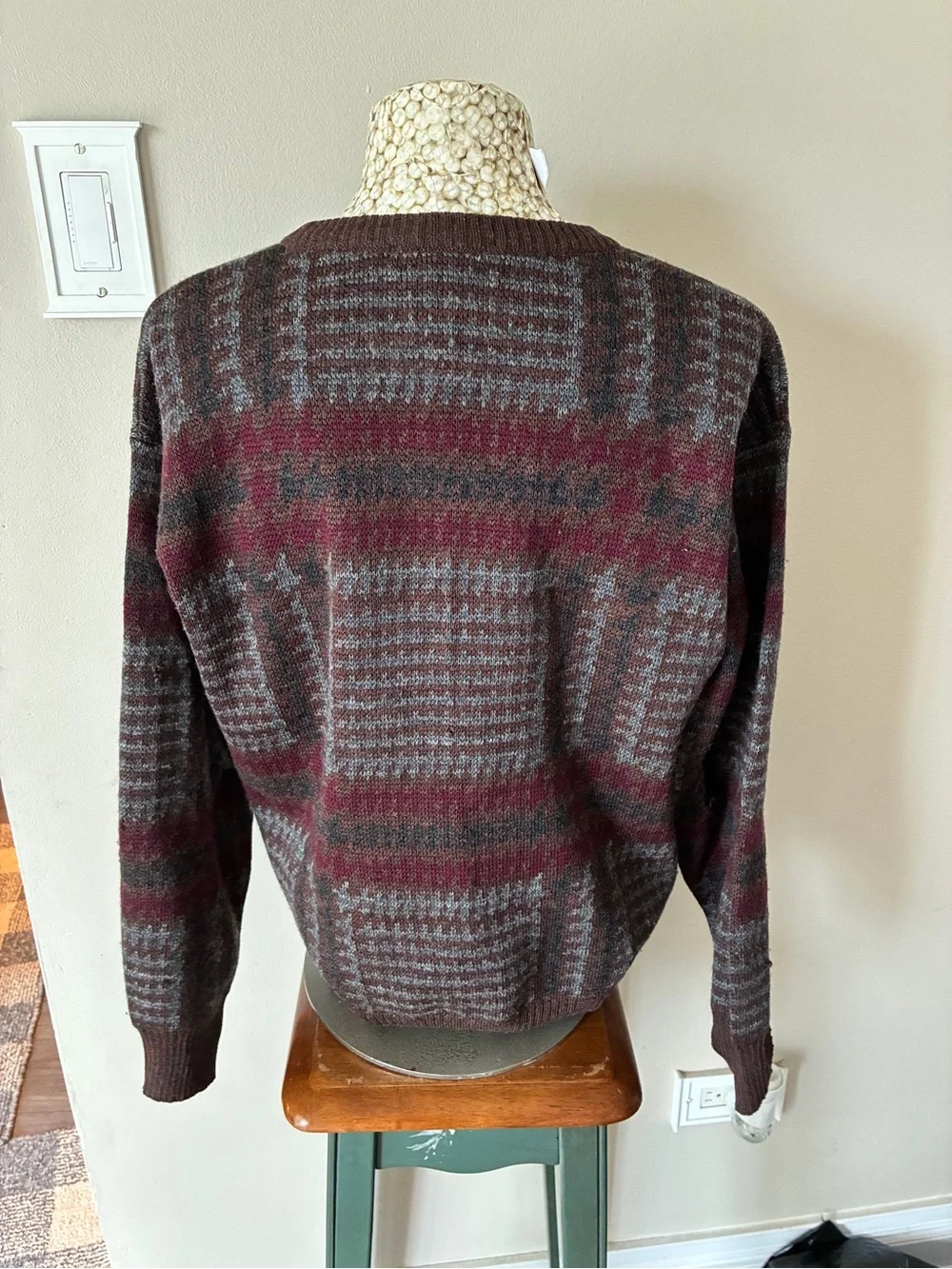 Vintage 80s 100% Men's Virgin Wool sweater